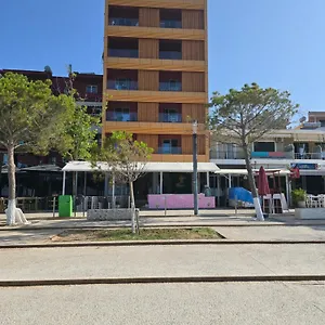 Hotel Veizi, Himare